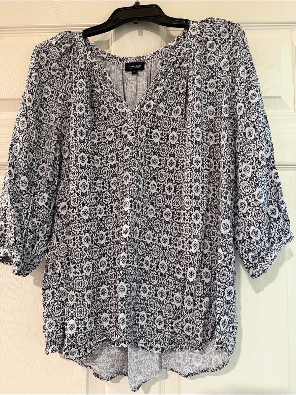 Jones New York Black & White Printed Blouse